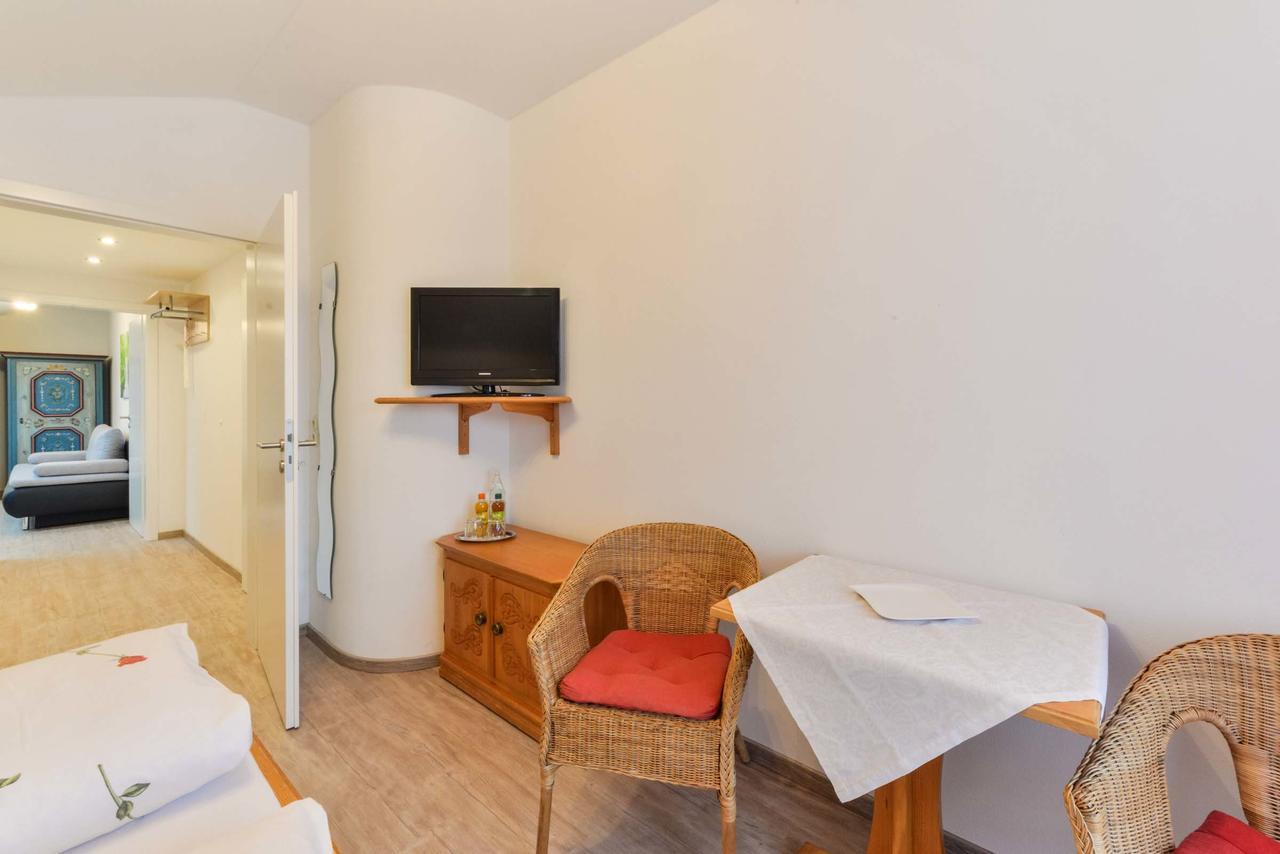 Ferienhotel Hahn Garni Руполдинг Екстериор снимка